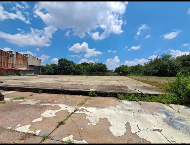 30,000M² INDUSTRIAL YARD TO LET IN DUNCANVILLE